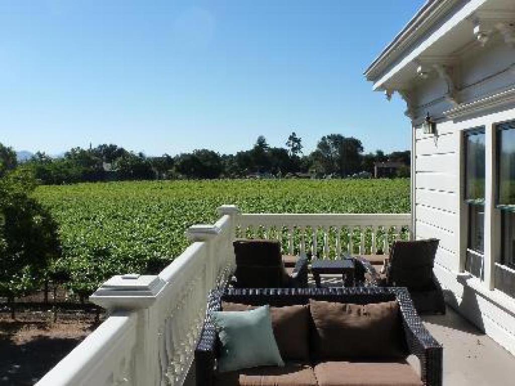 Inn At Salvestrin St. Helena Exterior photo